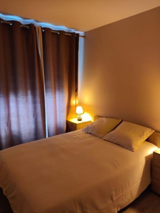 Ferienwohnung App 5 Pers, Parking, 3Mn Rer A, 40 Mn Du Centre De Paris, Cergy Le Haut Exterior foto
